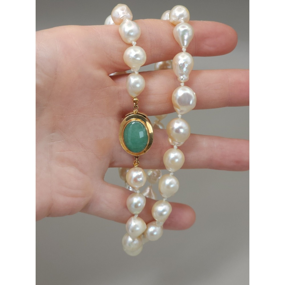 Natural Baroque Pearl necklace 18" 8.8mm Pearls Yellow Gold Jade Clasp HK - Picture 3 of 16
